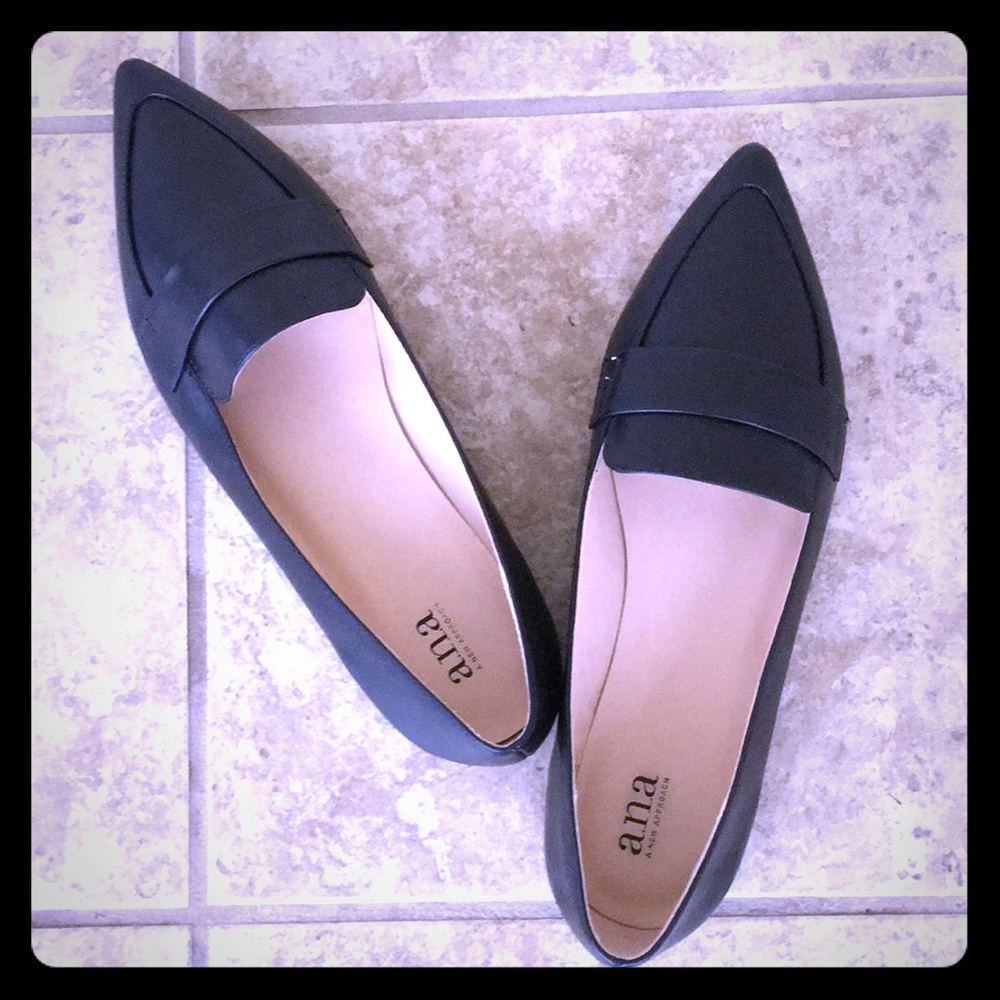 Professional Black Flats